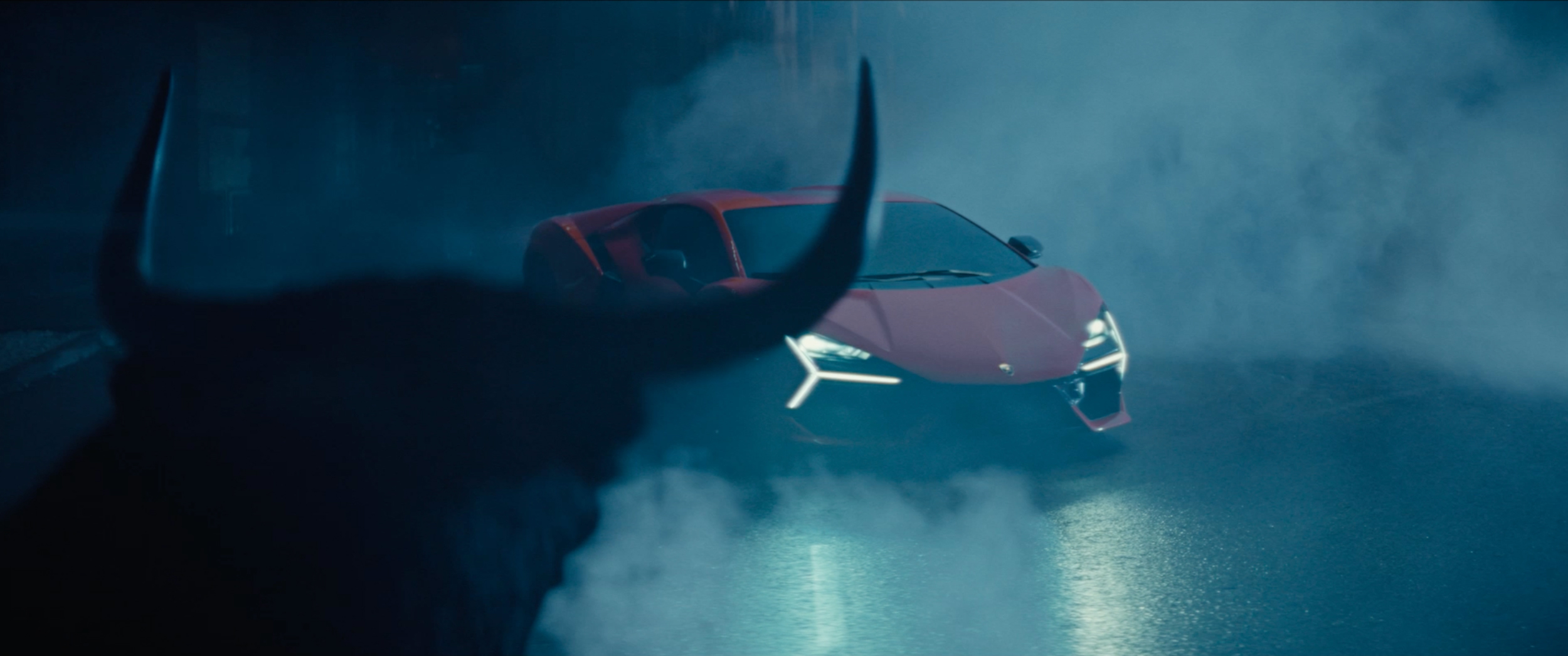 LAMBORGHINI – REVUELTO