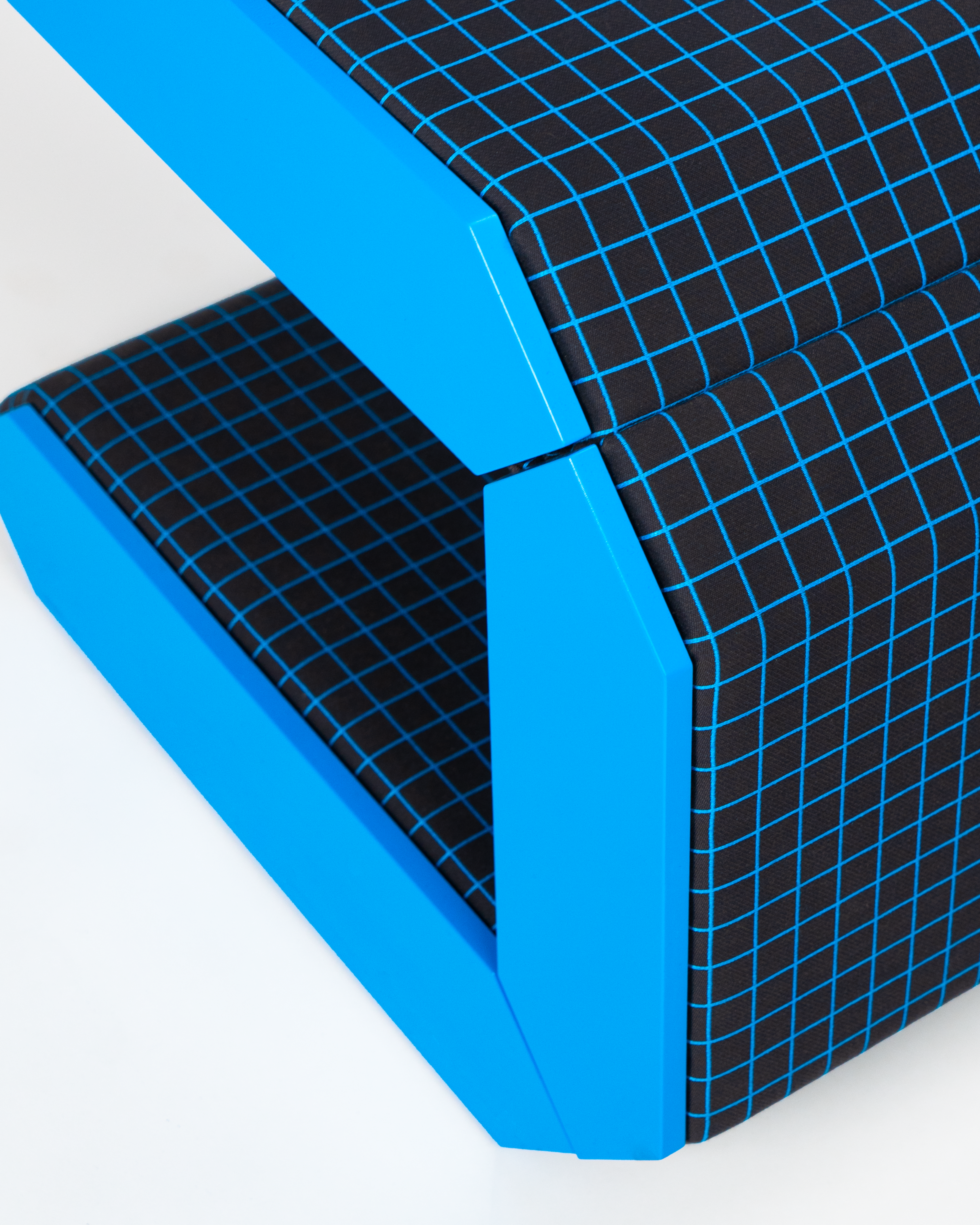 LD Design – LCD Chair